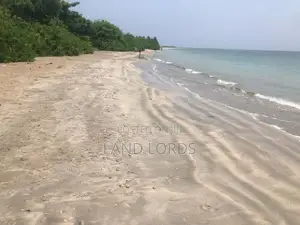 7.5 Acres Beachfront Land in Pasikudah FOR SALE