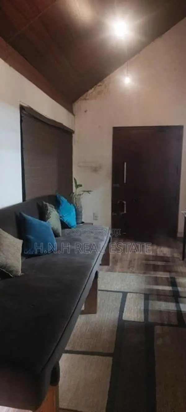 Single Storey House for Rent in Borella