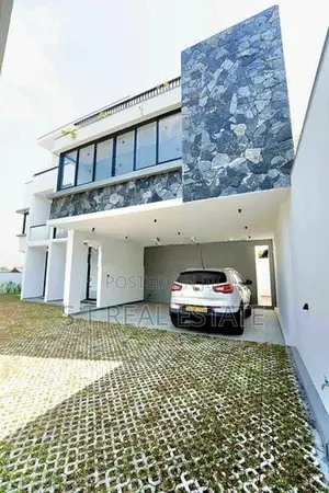 Modern Designed Luxury 3 Storey House for Sale in Battaramulla