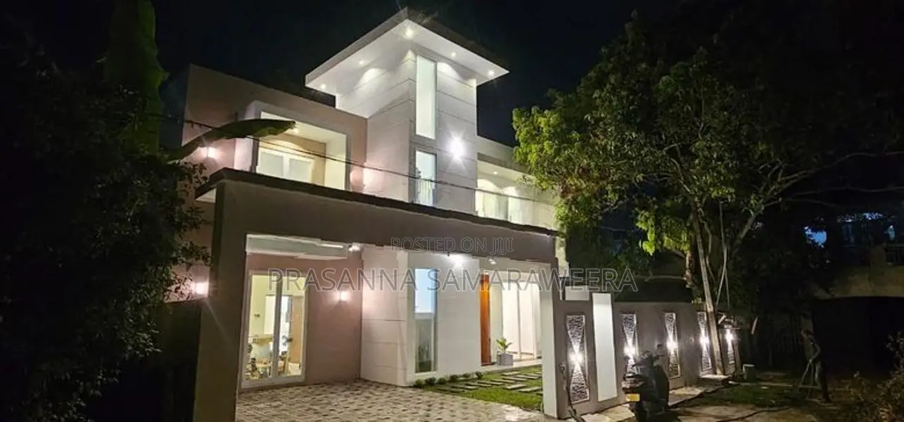 Modern Super Luxury Piliyandala Near City