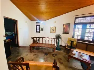 2 Bedroom Upper Floor Unit for Rent - Walking Distance to Nawala Road