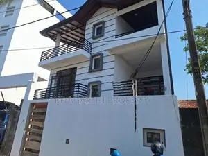 New Luxury House for Sale in Nugegoda