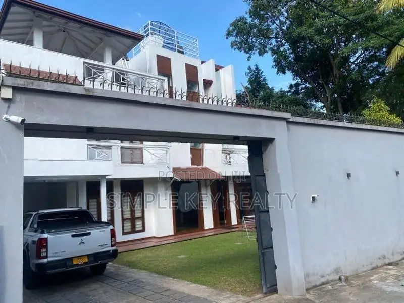 Beautiful Three Store House for Sale in Kadawatha
