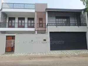 Luxury House for Sale in Battaramulla
