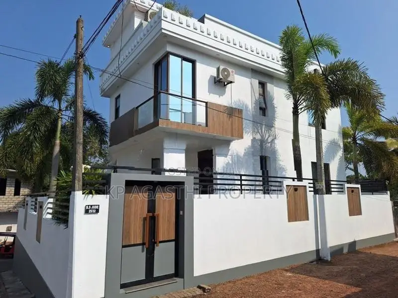 super house for sale in dehiwala with fully furnitured