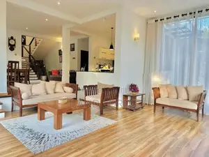 55P Luxury House in Aladeniya Kandy FOR SALE