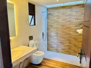 55P Luxury House in Aladeniya Kandy FOR SALE
