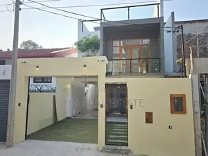 Newly Build Box Type Modern Luxury Three Storey for Sale in Pelawatta