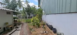 Kadawatha : 10,000sf Ware house for Sale