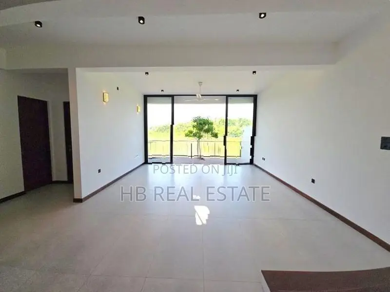 Homagama Architecture Designed Super Luxury Three Storey House