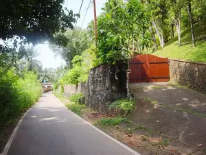 Land with House for Sale in Galle – Ideal Tourism Project