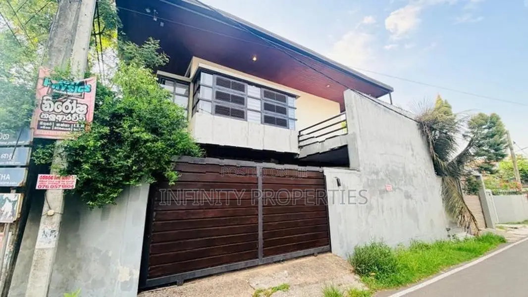 (AF796) Architecturally Designed House for Sale in Wattala