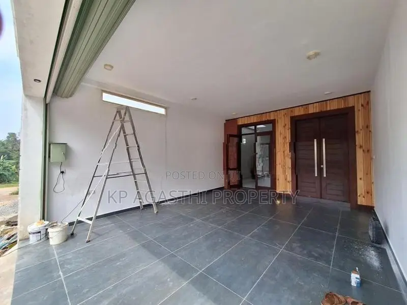 athurugiriya galwarusa road house for sale