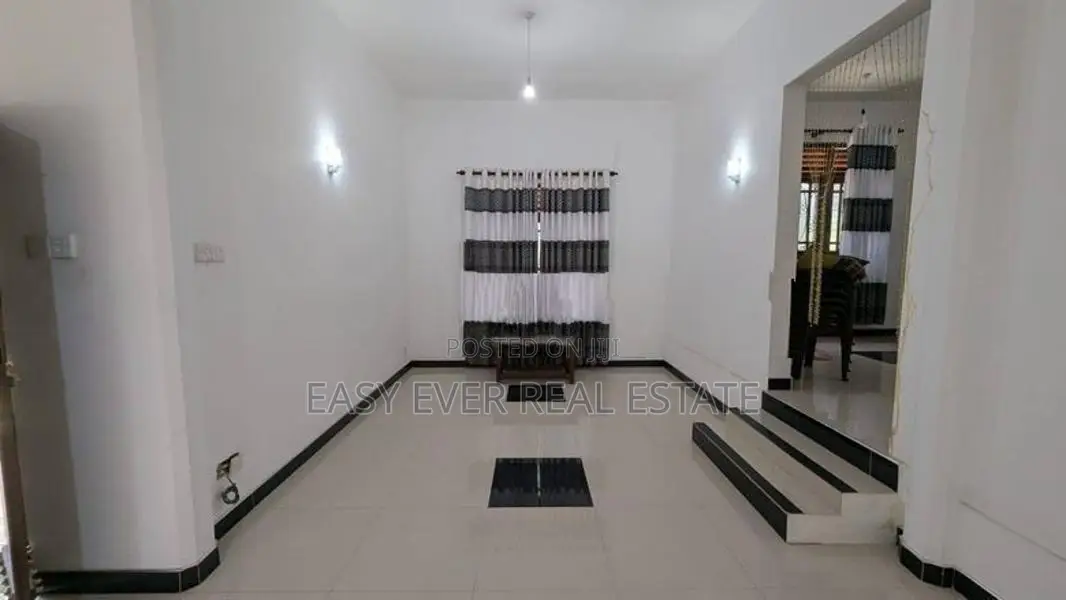 House for Sale in Kalagedihena