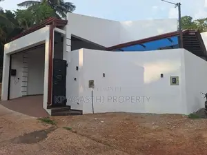 Luxury House for Sale in Battaramulla