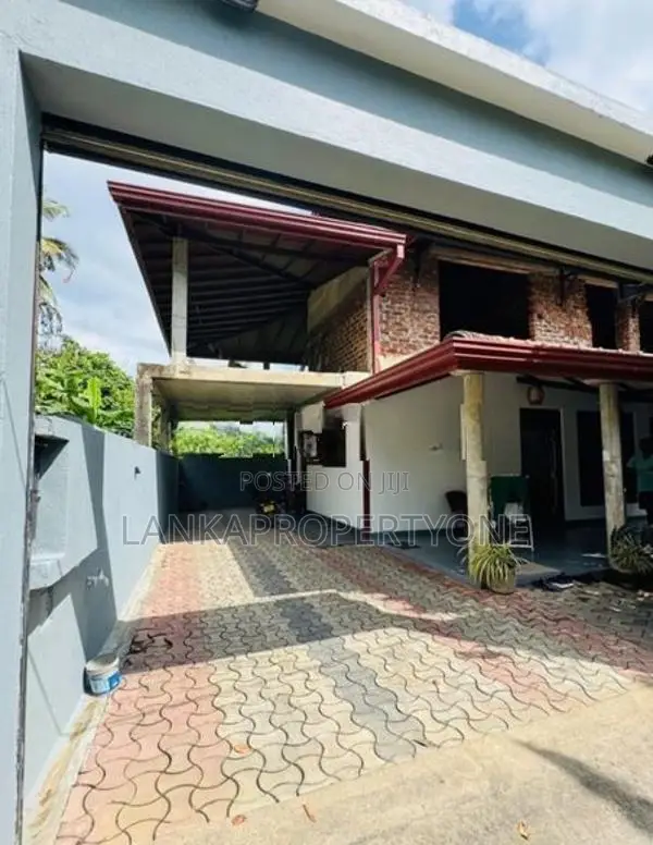 Half Completed House for Sale Karapitiya