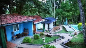 valuable hotel for sale in pinnawala