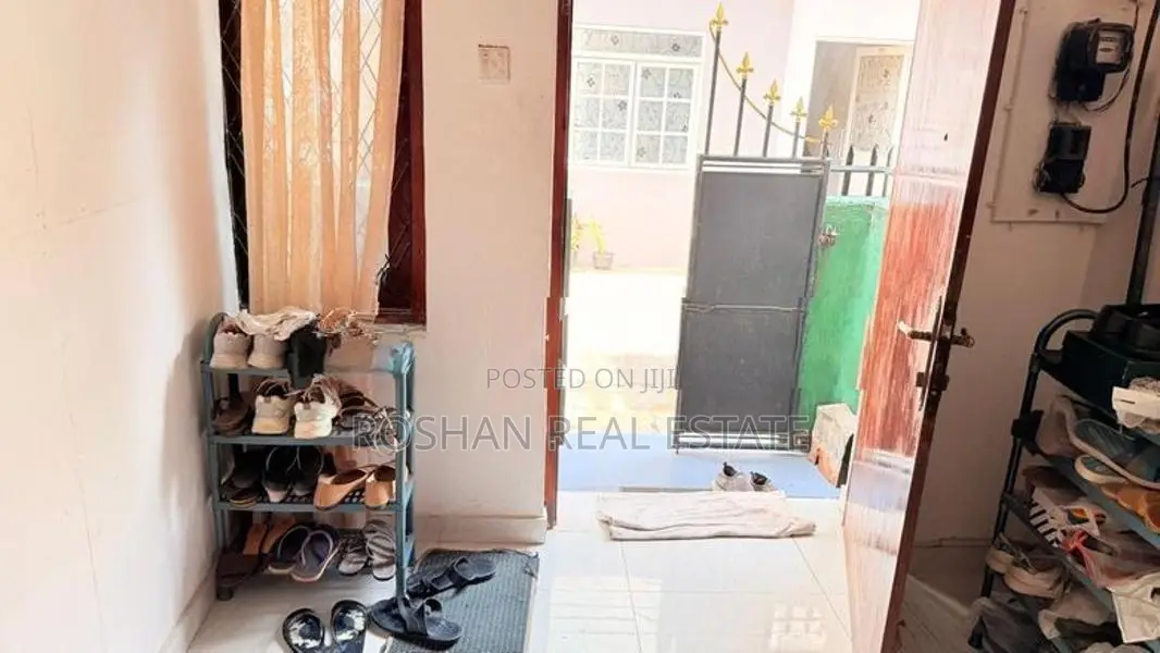 STAFFS OR BOARDING SPACE FOR RENT COLOMBO 2 FAY2385