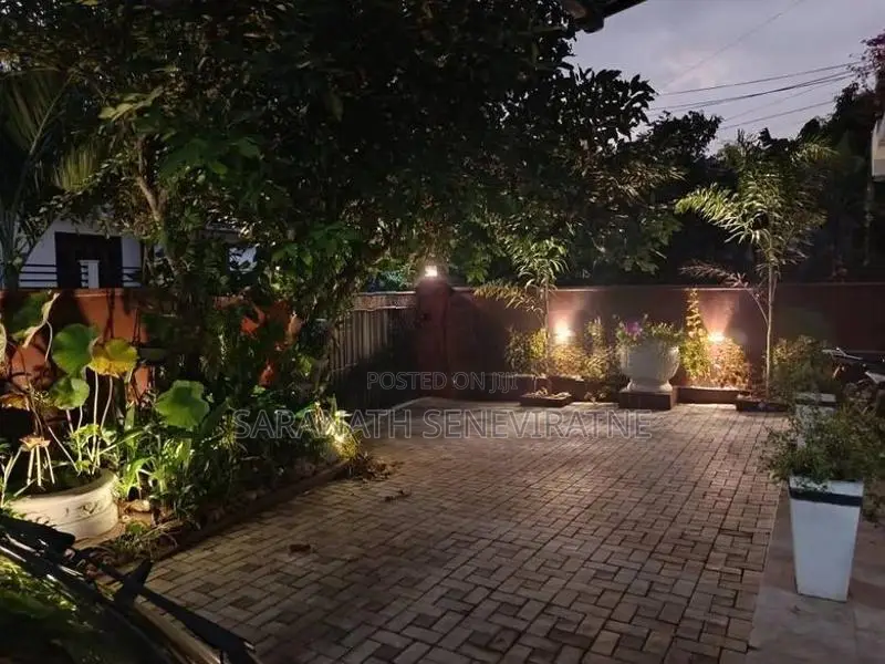 2 Storied House For Sale in Piliyandala Lake Drive