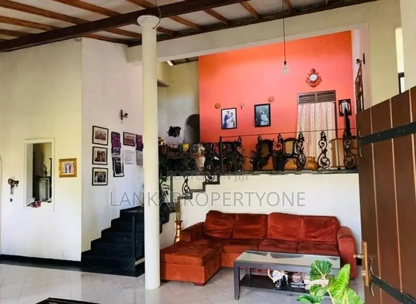 House for Sale at Ambalanwatha