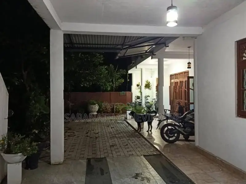2 Storied House For Sale in Piliyandala Lake Drive
