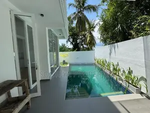 Near HNB Luxury Brand New House for Sale Piliyandala