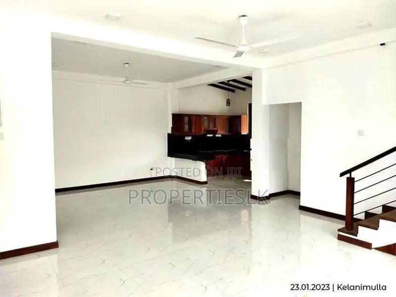 Kalanimulla Brand New Luxury House For Rent