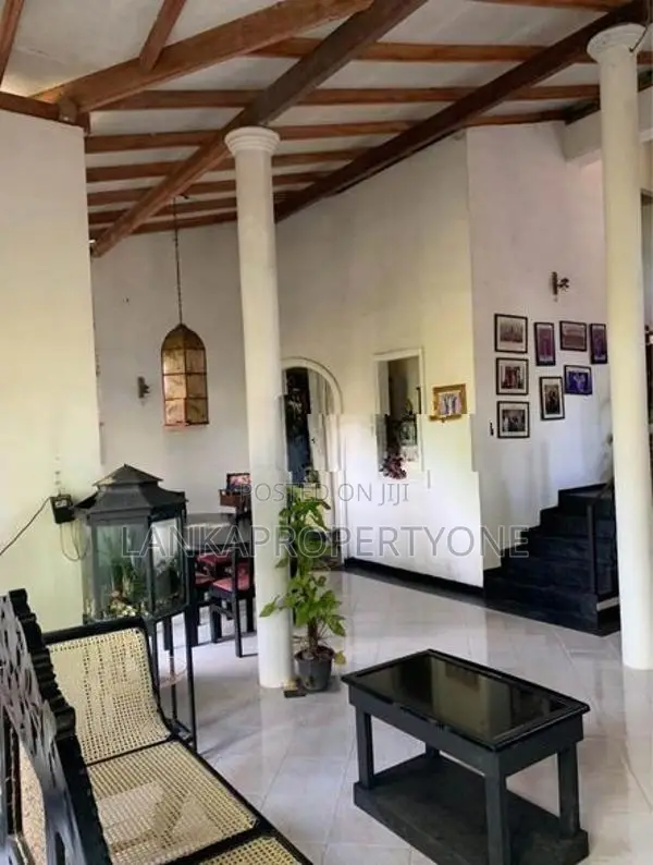 House for Sale at Ambalanwatha