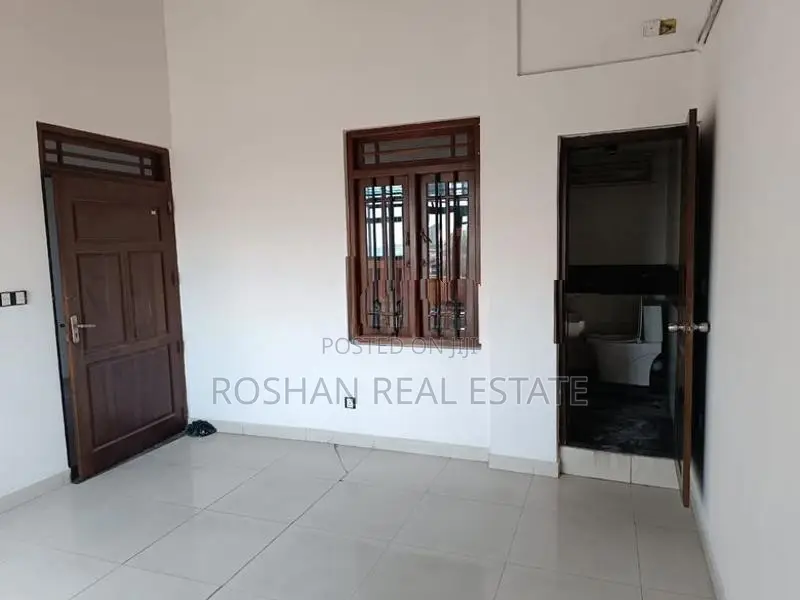1ST FLOOR & 2ND HOUSE FOR RENT DEHIWALA KAL2388