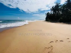 (AFA98) Beach Facing 400 P Land Sale At Kahadamodara Tangle