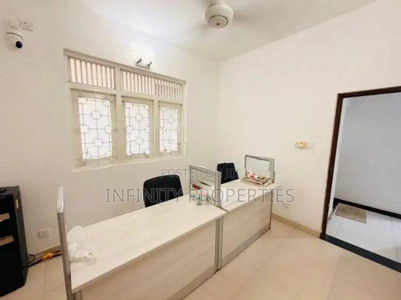 (AFA102) 04 Storey Building Sale Battramulla