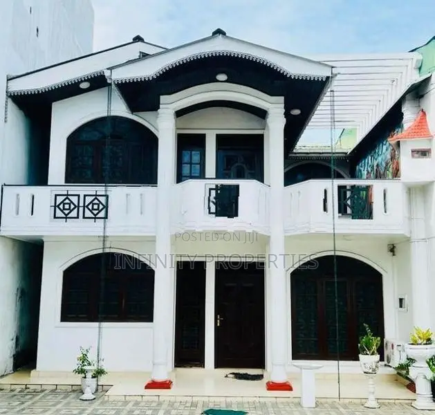 (AFA112) 40 P With Two Houses and Building Sale At Boralesgamuwa