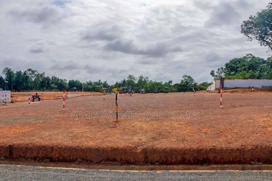 Kesbewa - Kindelpitiya Lands For Sale