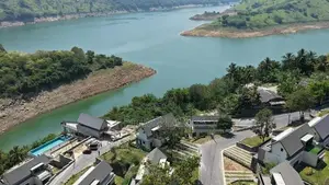 Kandy Victoria Reservoirs luxury Holiday villas