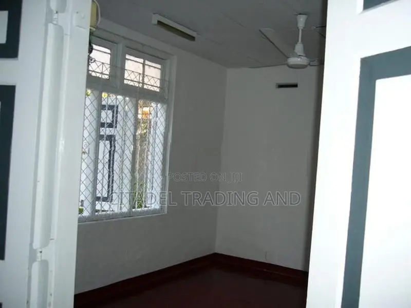 Colonical Bunglow And Modern Apartment For Sale In Nugegoda - CH1727
