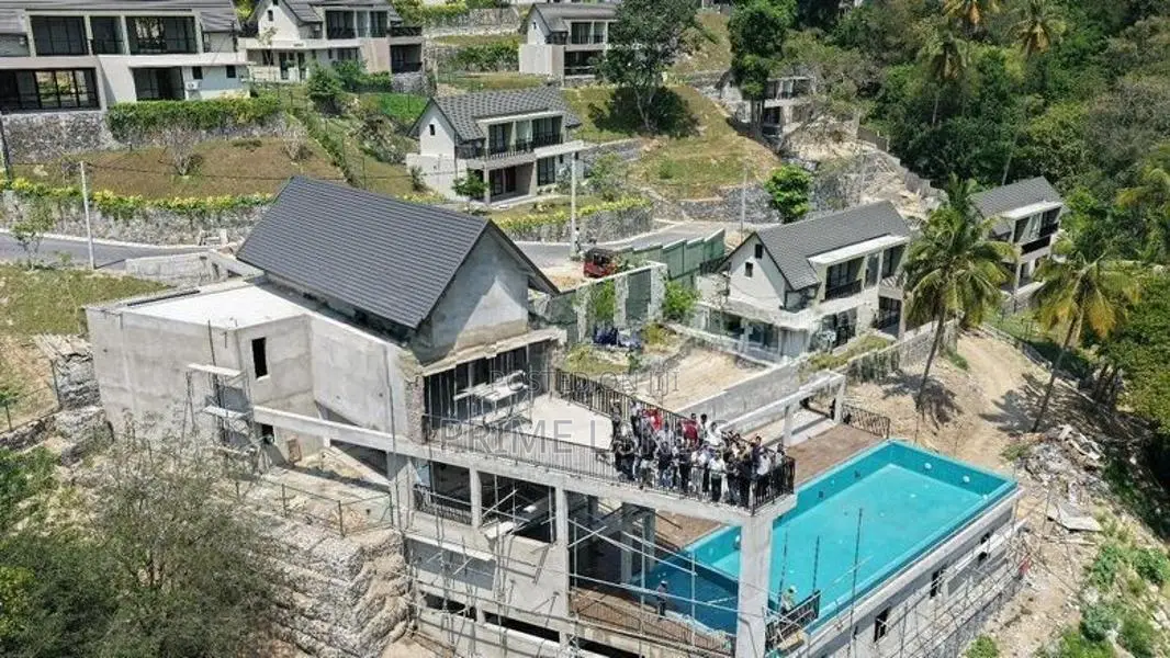Kandy Victoria Reservoirs luxury Holiday villas