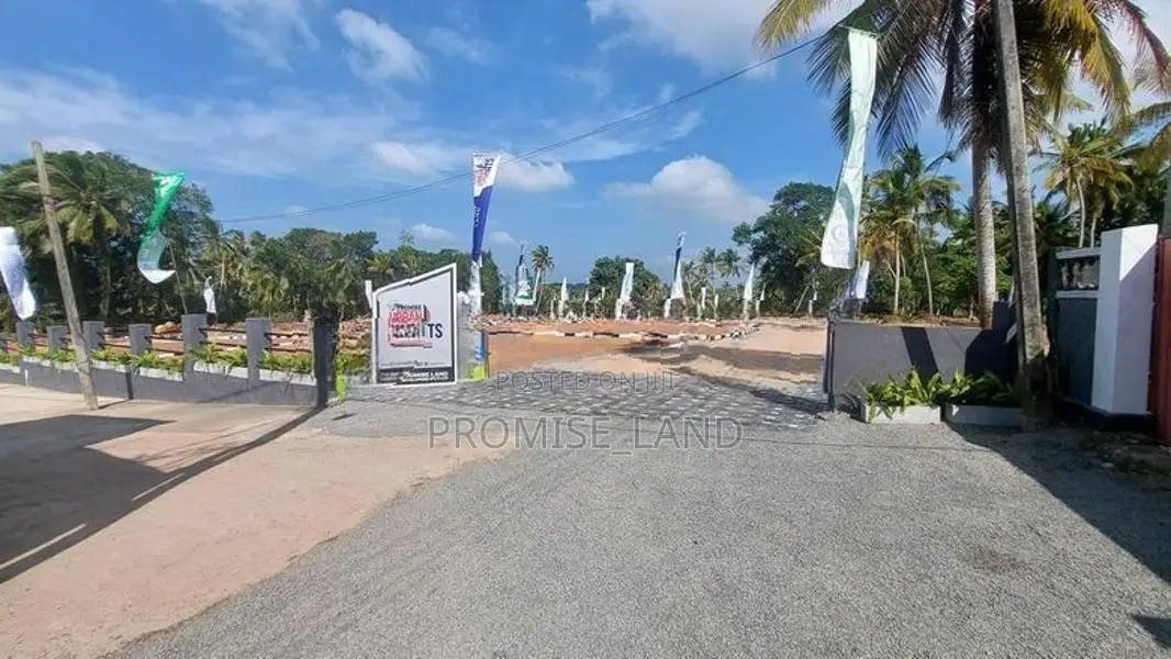 Moratuwa Gorakana prestige land plots L22