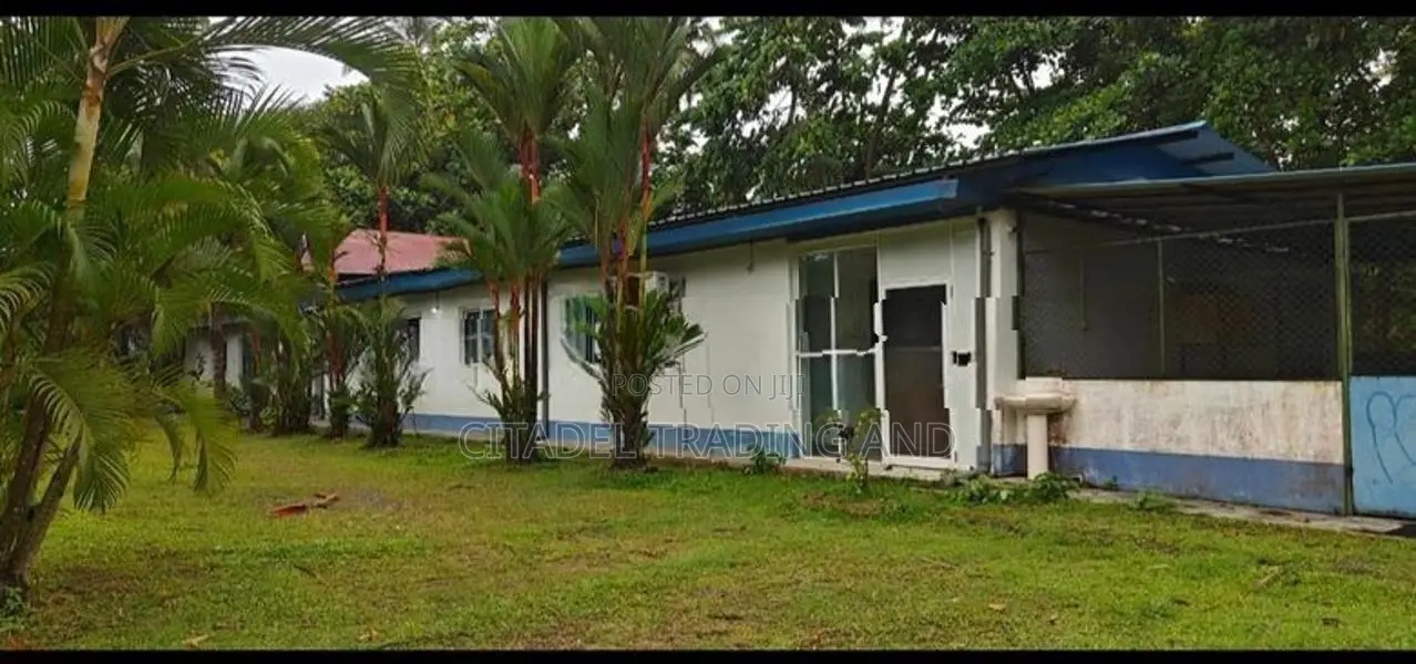 House & Two Warerhouses For Sale In Kelaniya - CH1729