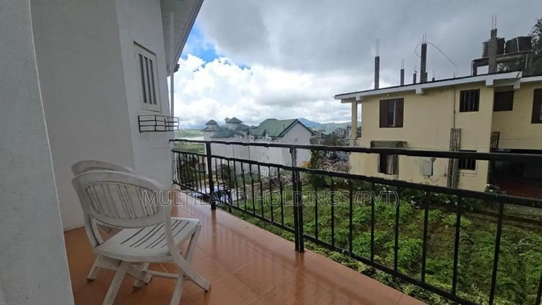 Hotel For Sale In Nuwara Eliya (walking distance to lake)