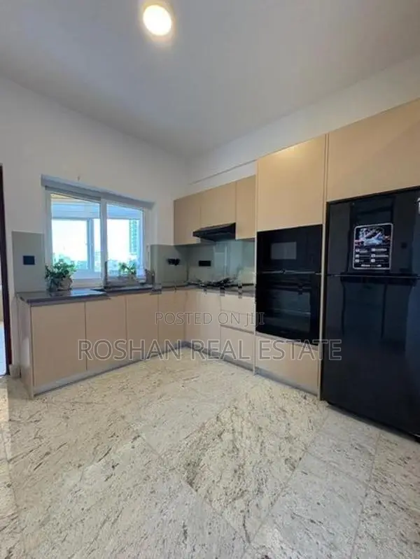 FULLY FURNISHED ROSEMEAD TOWER APARTMENT FOR RENT COLOMBO 7 CHI2395
