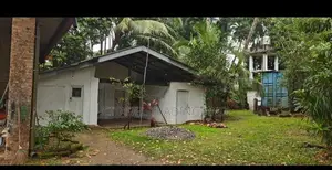 House & Two Warerhouses For Sale In Kelaniya - CH1729