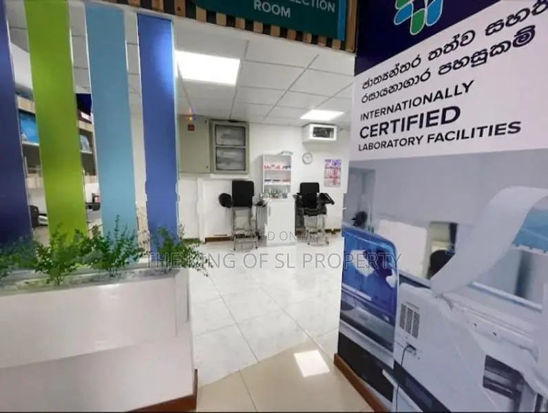 Building for sale in Kelaniya