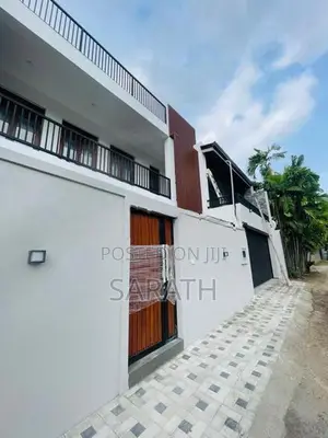 Well Build luxury House Sale Talawatugoda