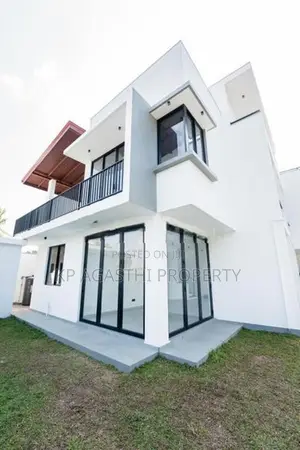 brand new 3st luxury house for sale in Battaramulla