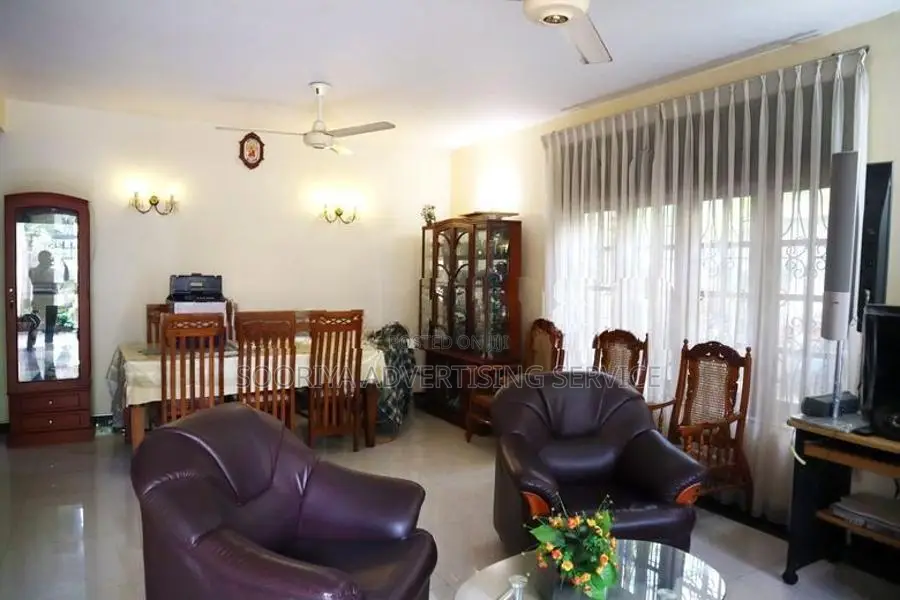 Kiribathgoda Property with Two Houses