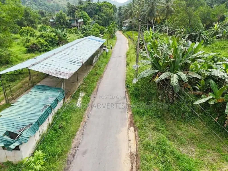 Land for sale in Kosgama - Kirindiwela Road
