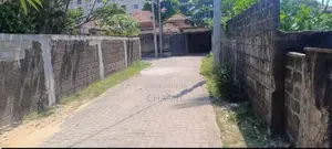 මොරටුව ලුනාවෙන් ඉඩමෙ වටිනාකමට නිවස විකිනීමට ඇත