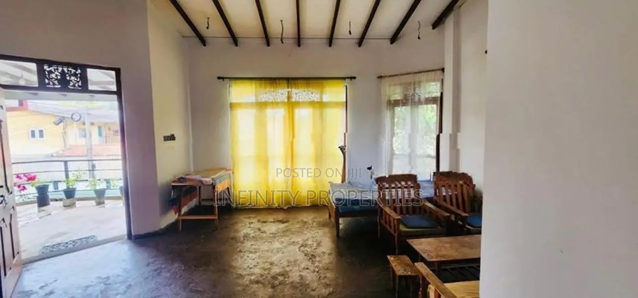 (AFA137) Two-Storey House for Sale in Ratmalana