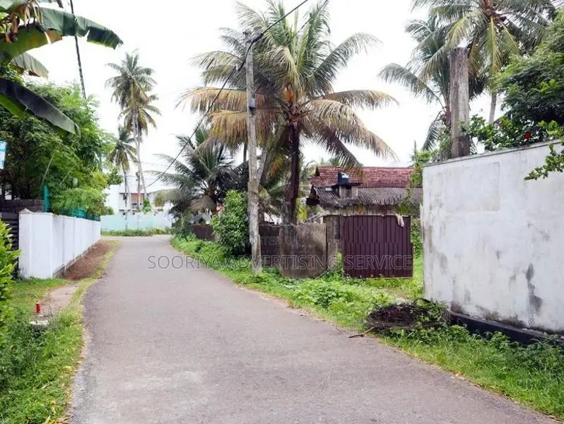 Land Close to Galle Road – Kalutara