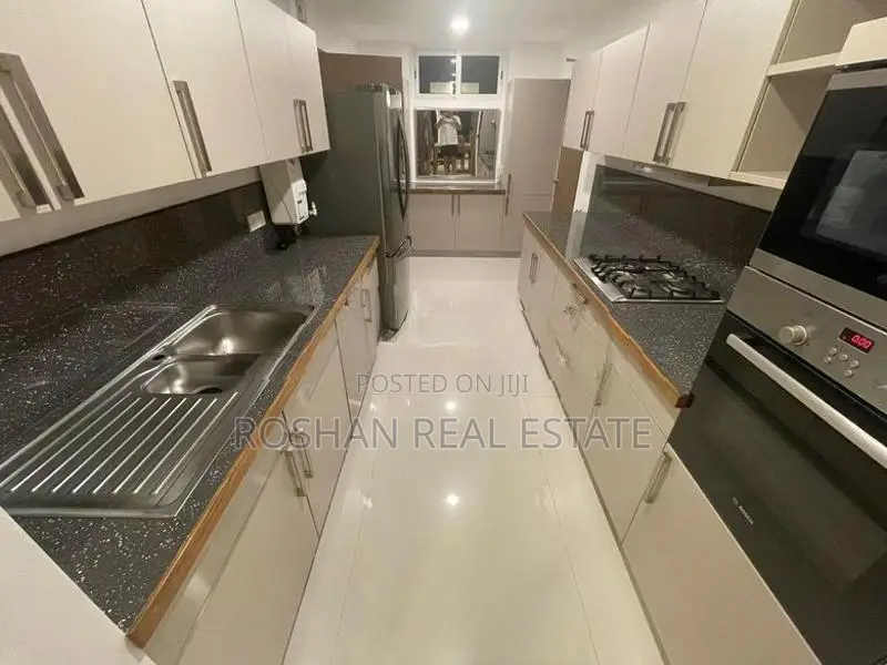 LUXURY CLEARPOINT RESIDENCIES FURNISHED APARTMENT FOR RENT KOTTE SA241